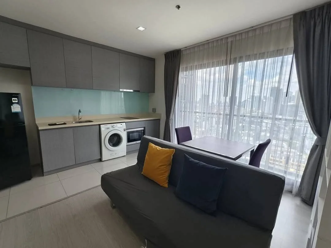 1 Bedroom condo in Rhythm Sukhumvit 36-38