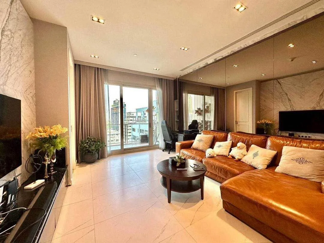 2 Bedroom condo in 185 Rajadamri