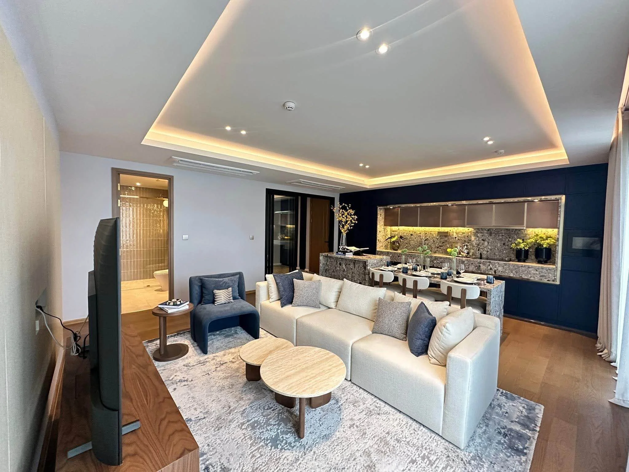 3 Bedroom condo in Via 34