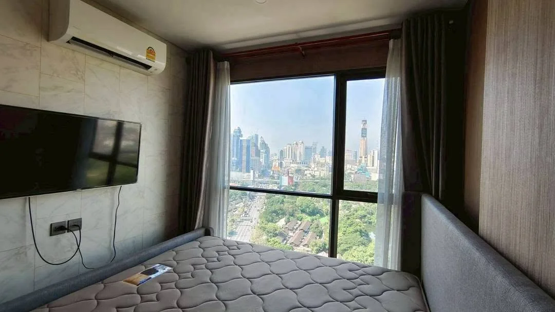 2 Bedroom condo in Lumpini Suite Phetchaburi-Makkasan
