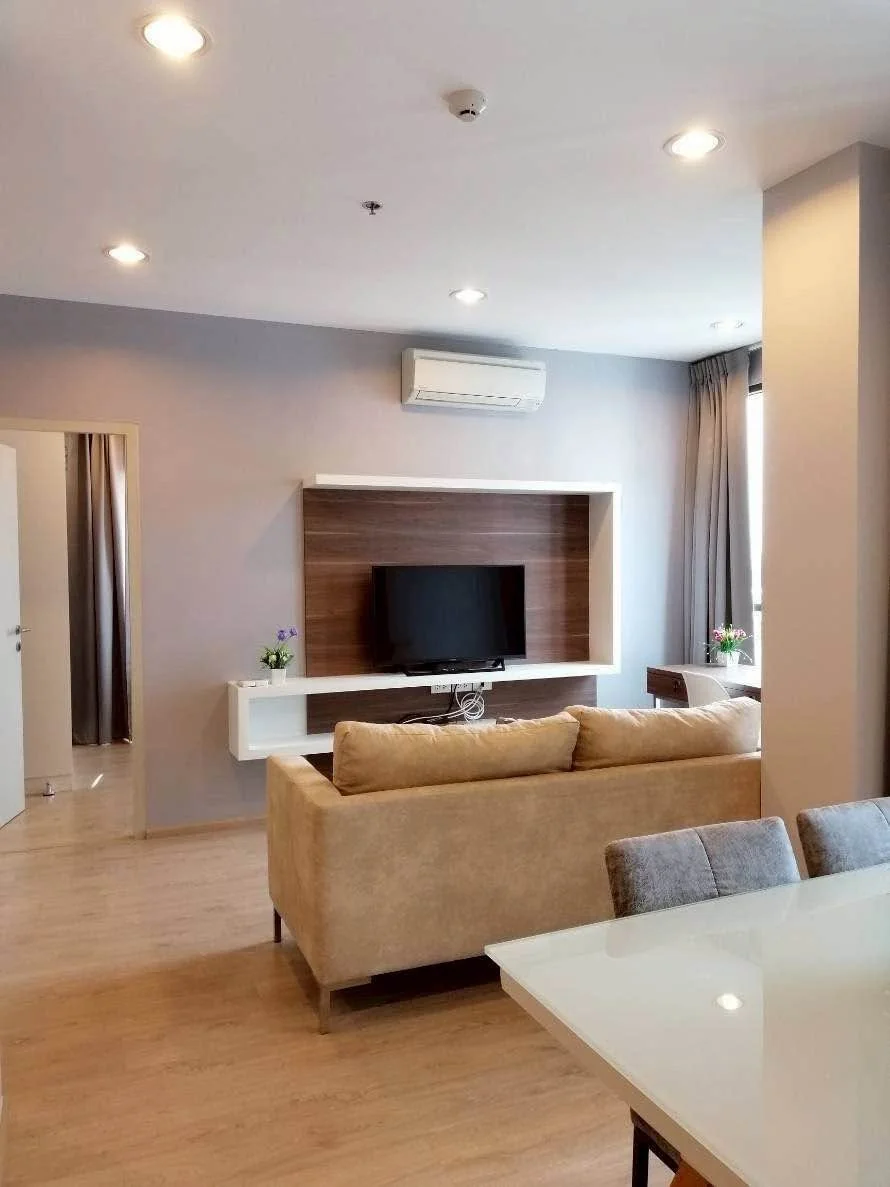 2 Bedroom condo in IDEO Q Ratchathewi