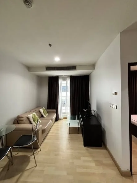 1 Bedroom condo in 59 Heritage