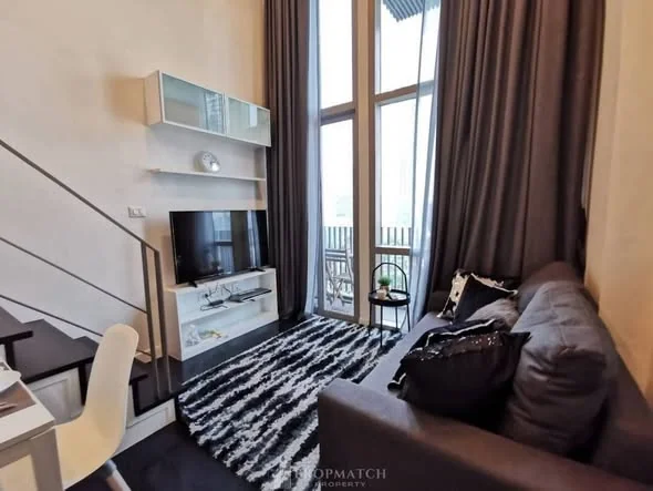 1 Bedroom condo in IDEO Morph 38