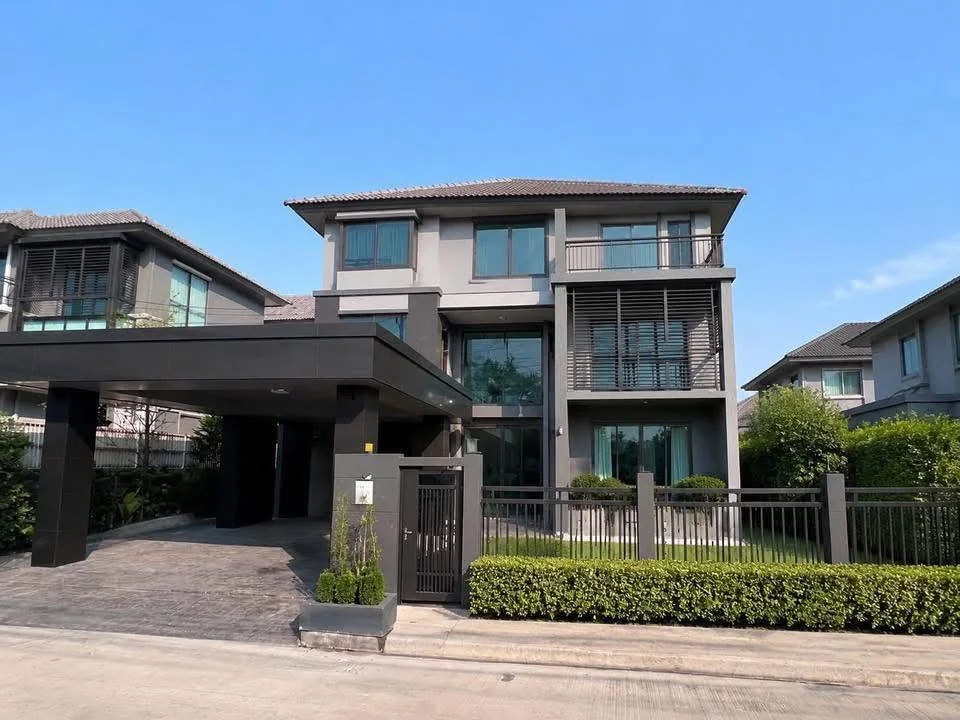 4 Bedroom condo in The Plant Elite Phatthanakan