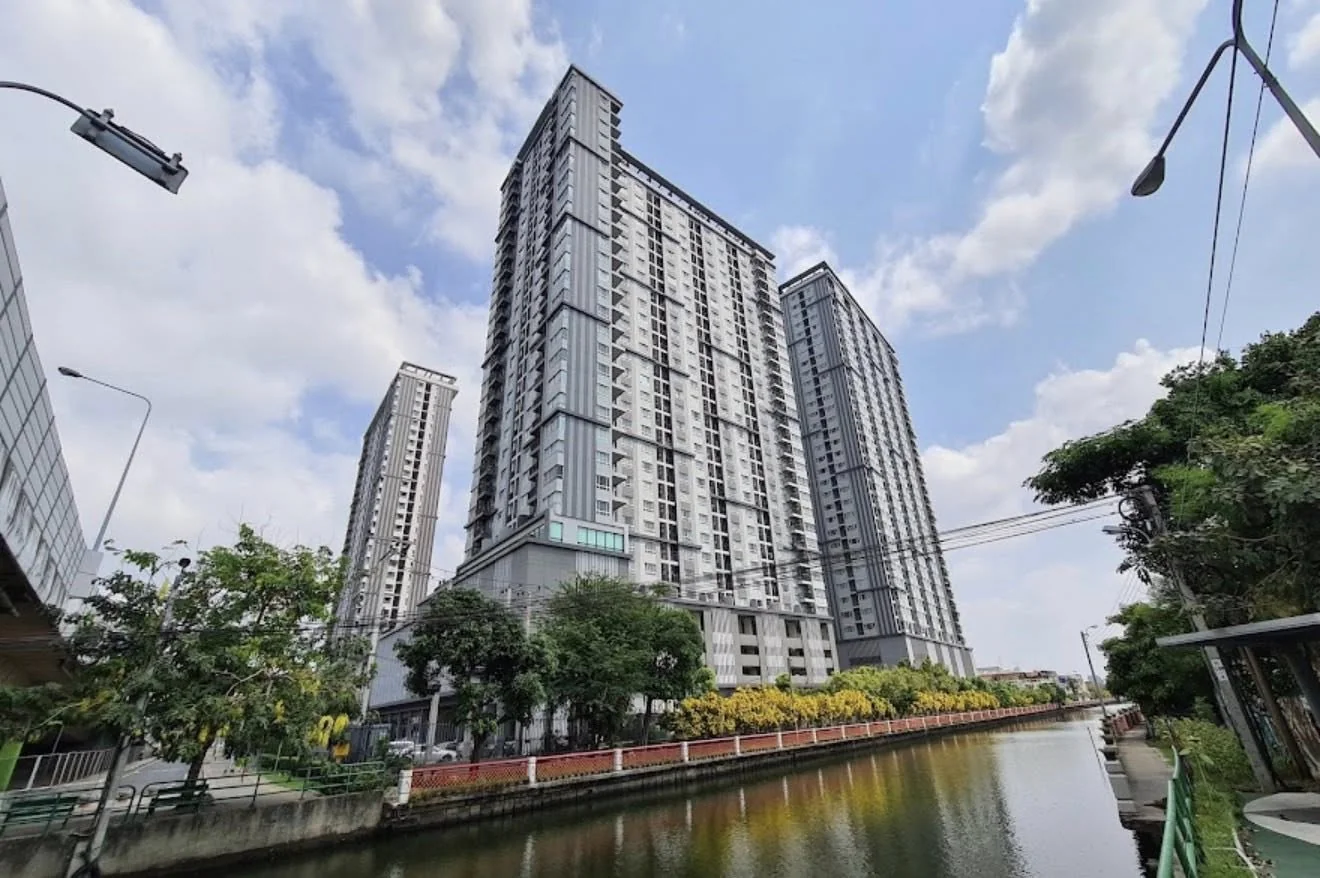 1 Bedroom condo in The President Sathorn-Ratchapruek 2