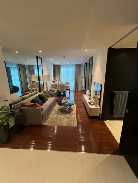 1 Bedroom condo in The Private Residence Rajdamri