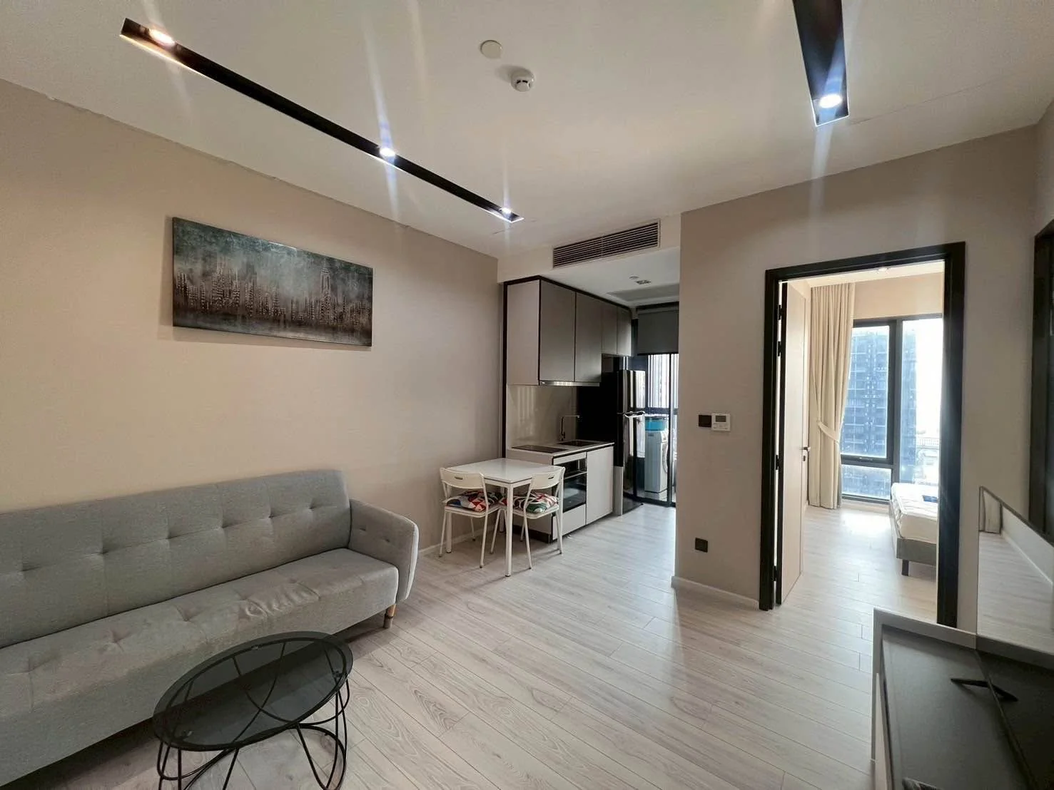 1 Bedroom condo in The Room Phaya Thai