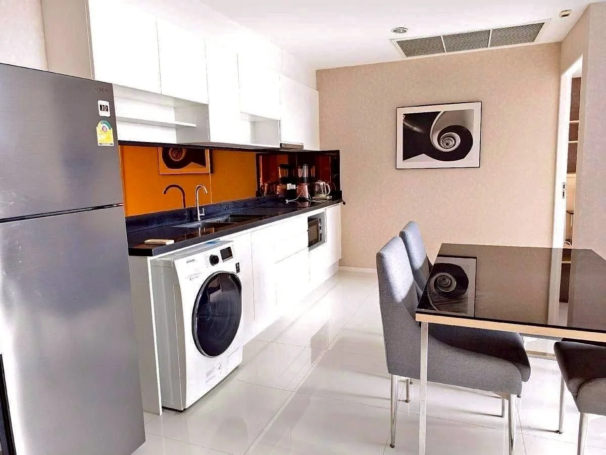 2 Bedroom condo in UP Ekamai