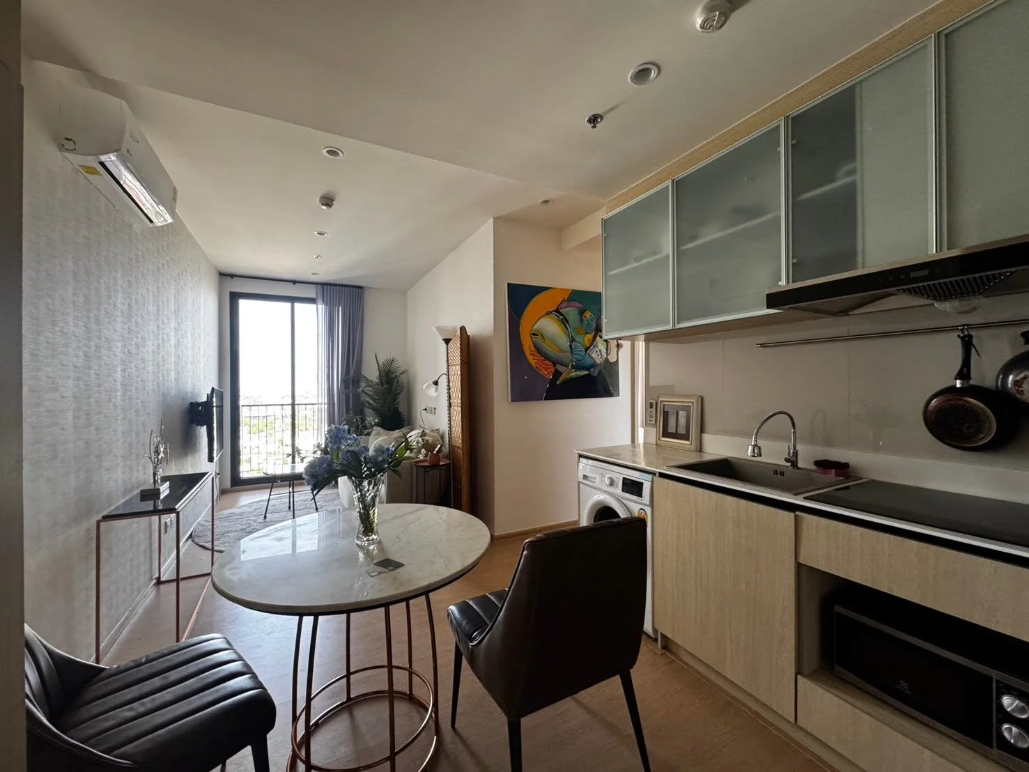 2 Bedroom condo in Maru Ekkamai 2