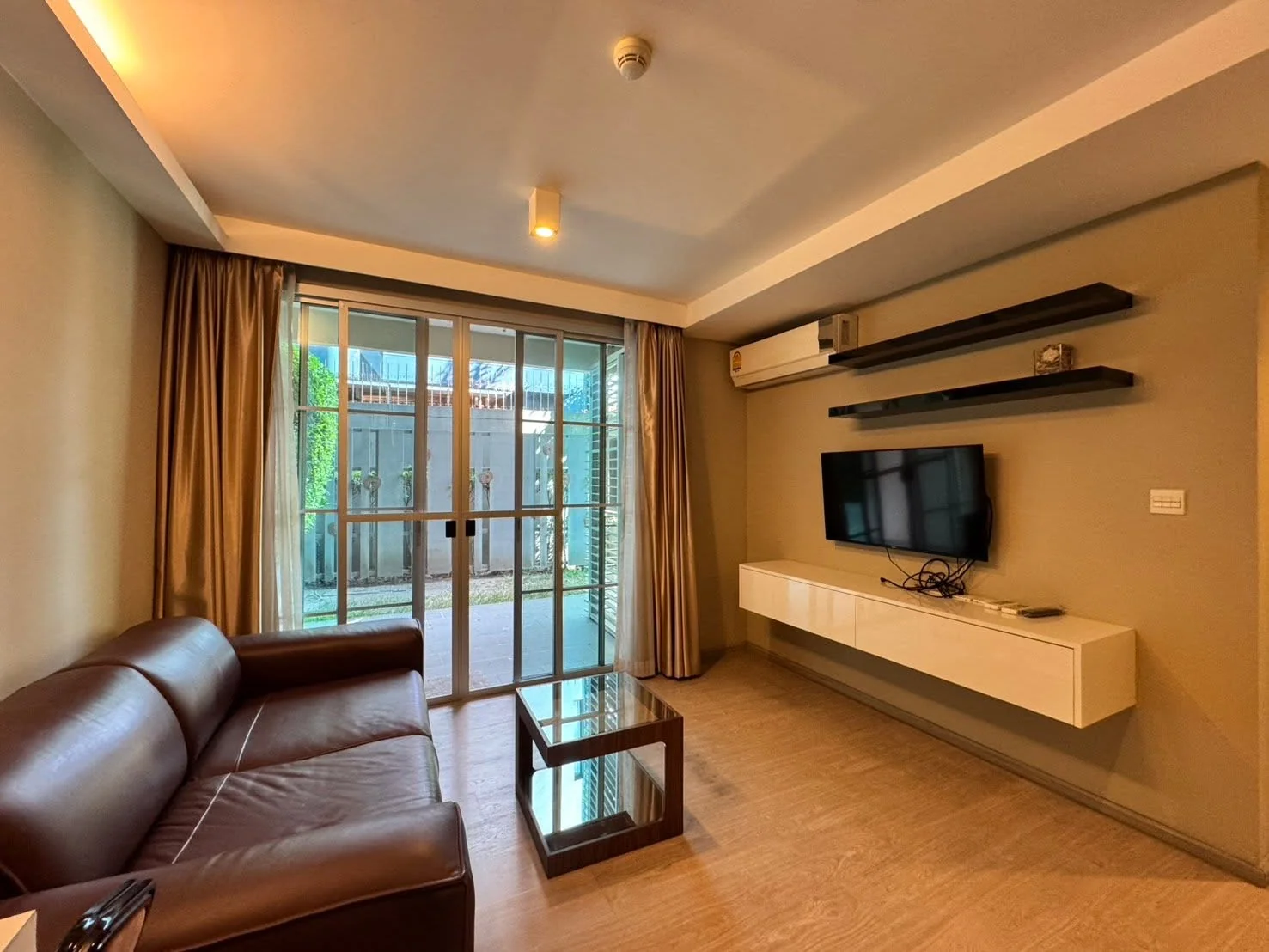 2 Bedroom condo in Maestro 39