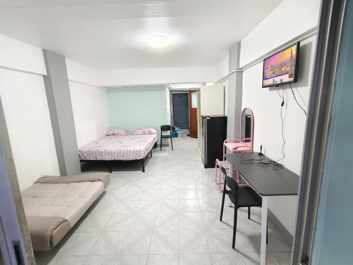 Studio condo in Nirun Residence 7