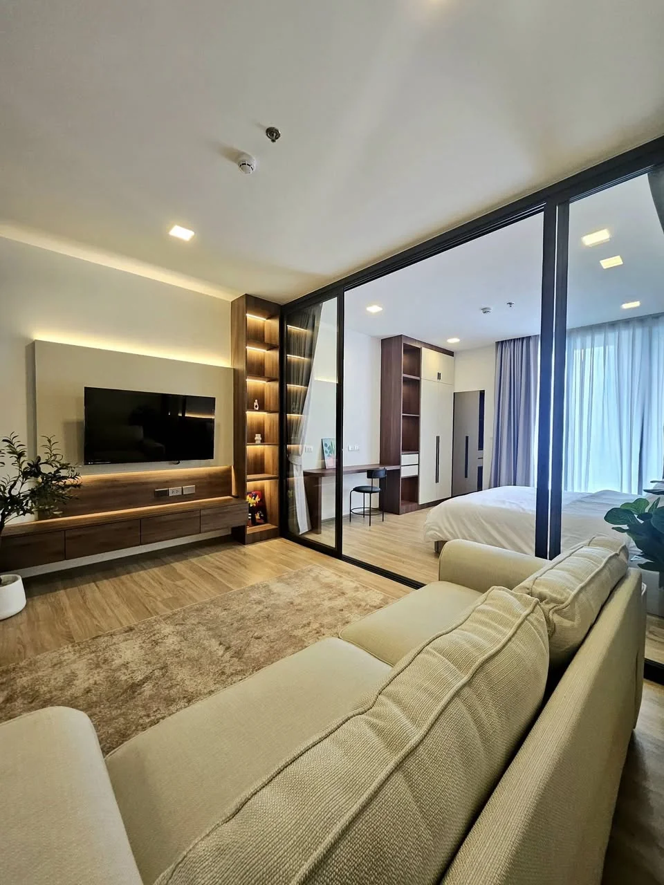 1 Bedroom condo in XT Phayathai