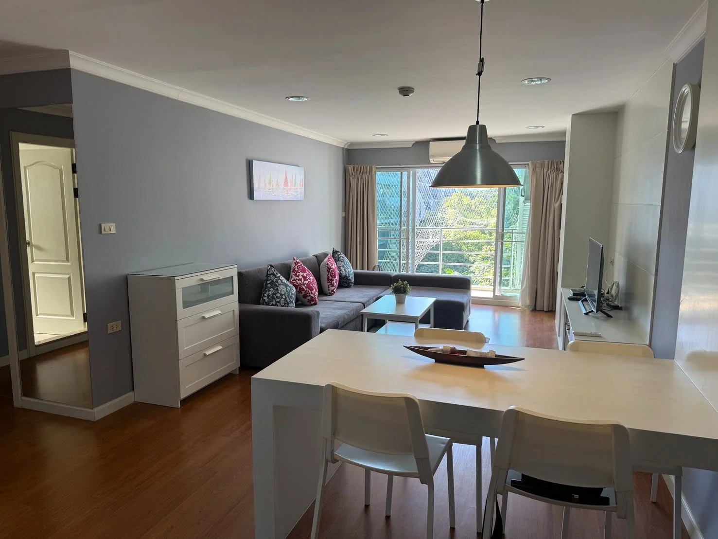 2 Bedroom condo in Grand Heritage Thonglor