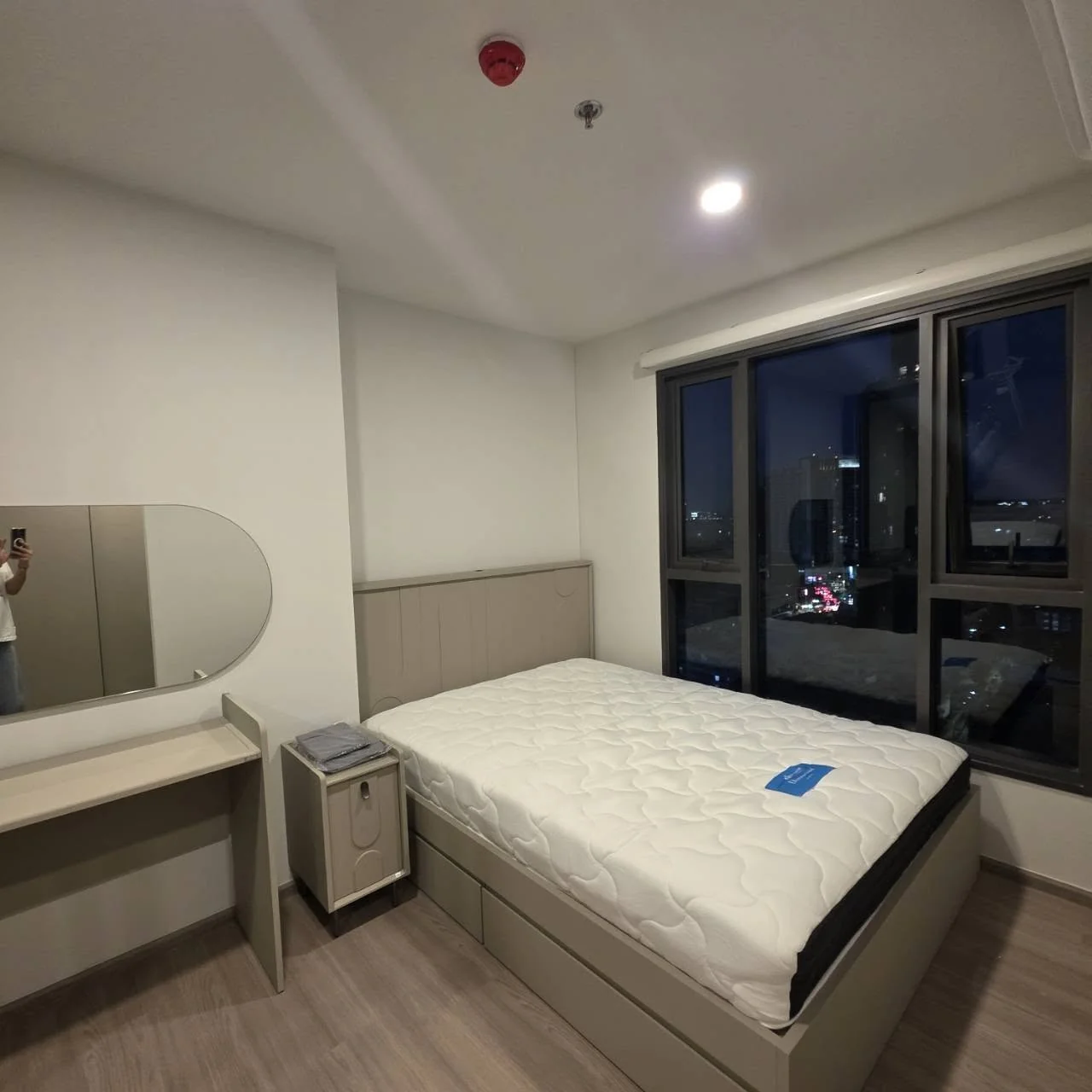 1 Bedroom condo in Aspire Sukhumvit-Rama 4