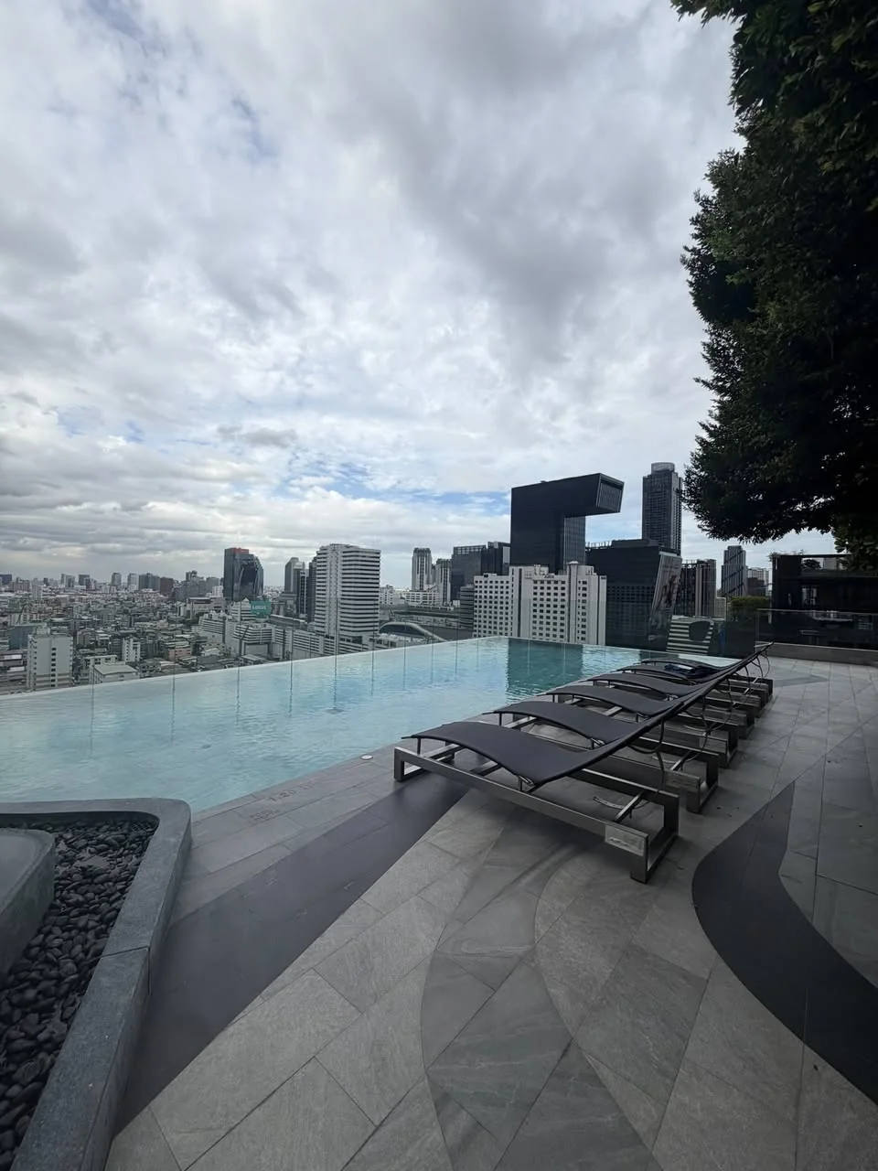 1 Bedroom condo in KnightsBridge Space Rama 9