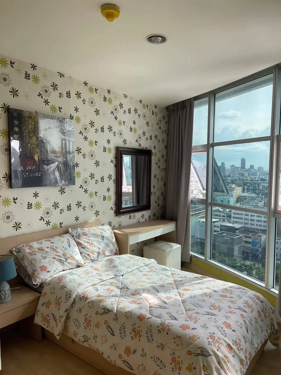 2 Bedroom condo in Rhythm Ratchada