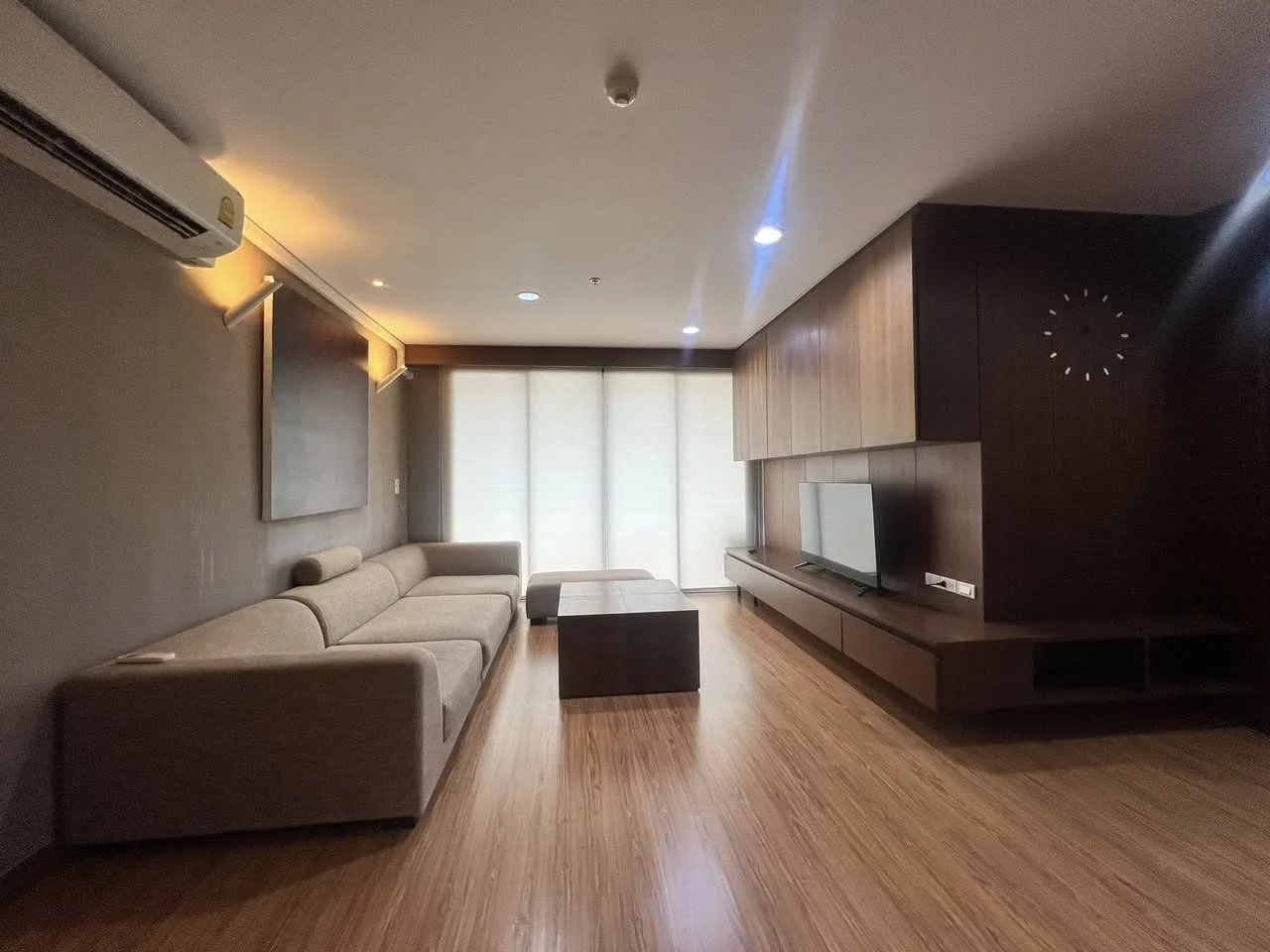 1 Bedroom condo in Silom Grand Terrace