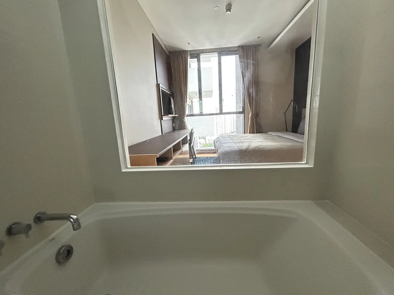 1 Bedroom condo in Aequa Sukhumvit 49