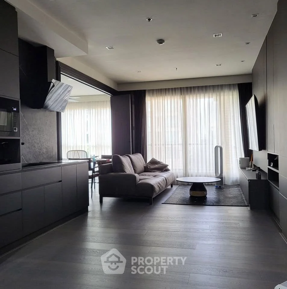 2 Bedroom condo in The Address Chidlom
