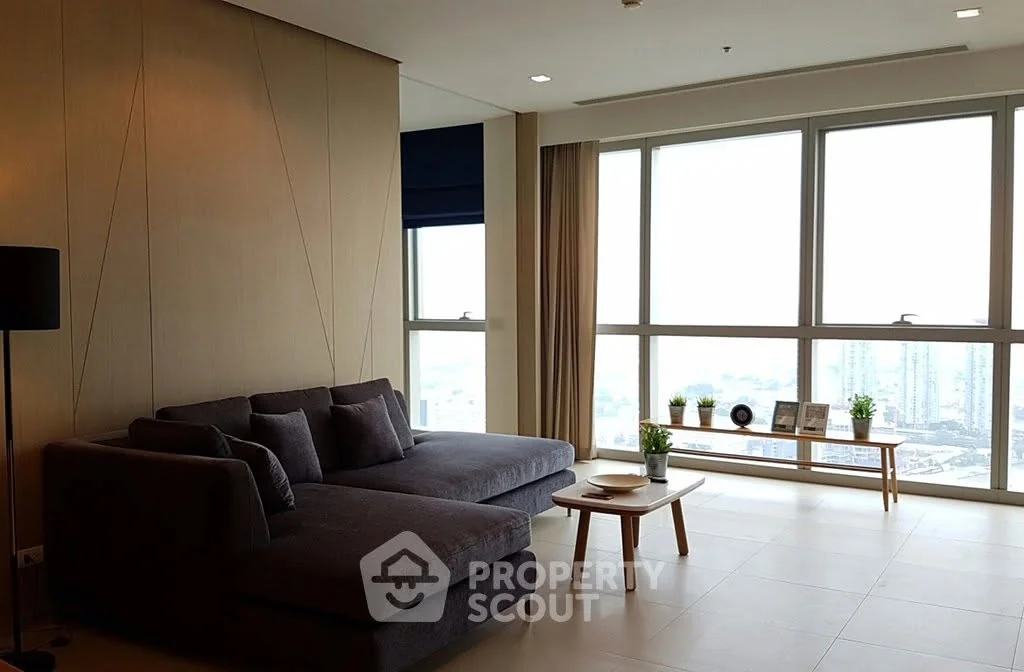 2 Bedroom condo in River House Condominium