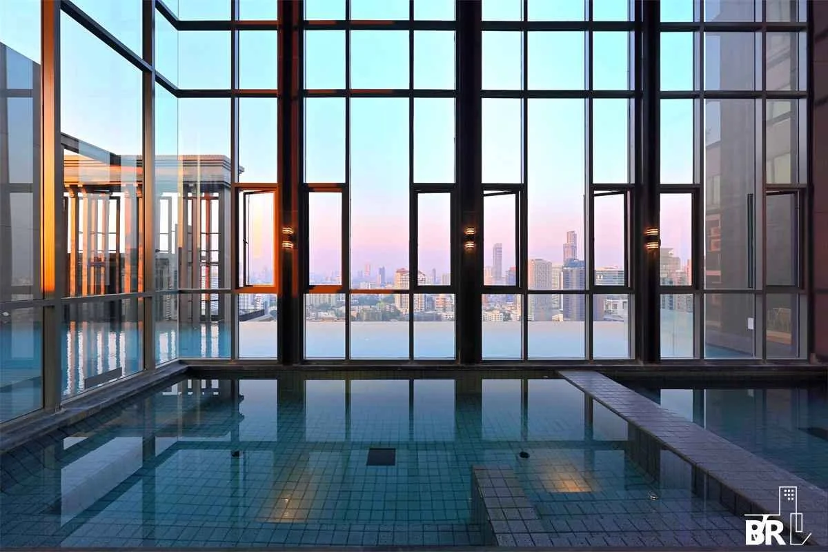 1 Bedroom condo in The Crest Sukhumvit 34