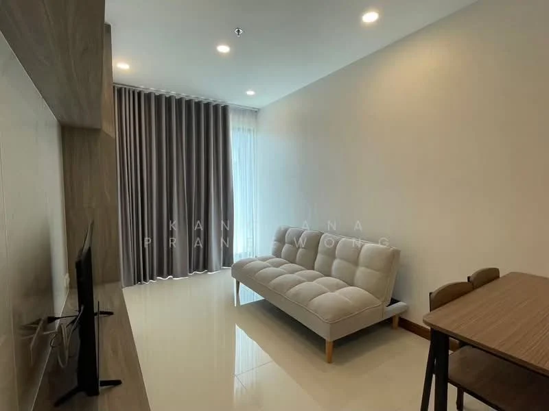 1 Bedroom condo in Supalai Premier Charoen Nakhon