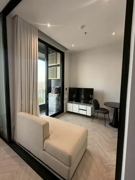 1 Bedroom condo in Chapter Charoennakhon–Riverside