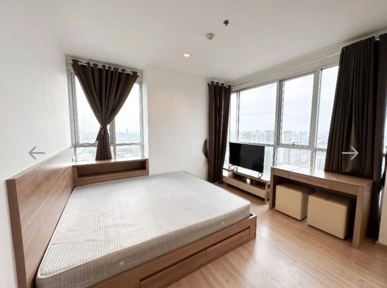 2 Bedroom condo in Rhythm Phahol-Ari