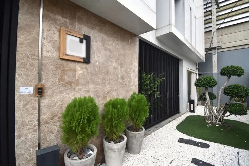 Property image 8