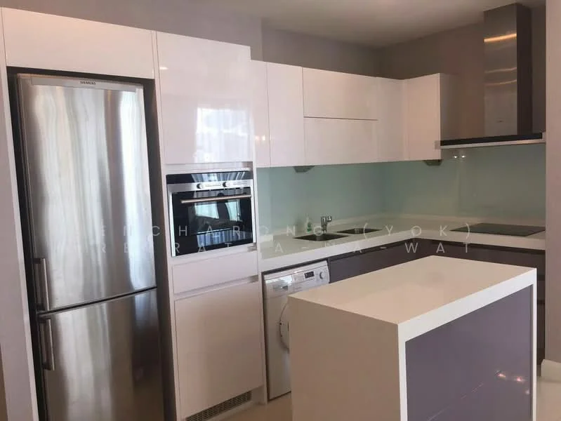 2 Bedroom condo in Q Langsuan