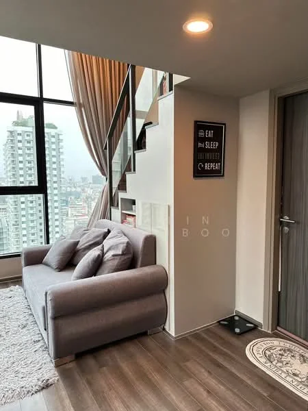 2 Bedroom condo in KnightsBridge Space Rama 9