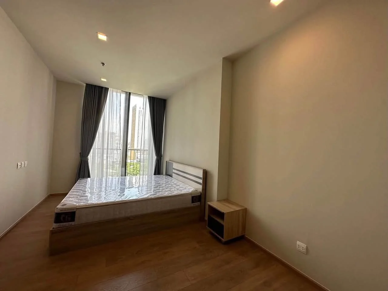 1 Bedroom condo in Noble Around Sukhumvit 33