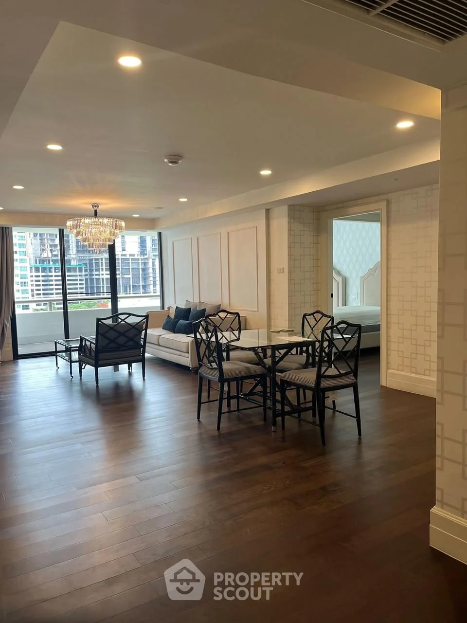 2 Bedroom condo in Somkid Gardens