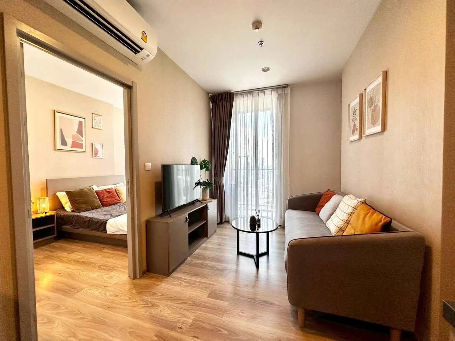 1 Bedroom condo in Oka Haus Sukhumvit 36