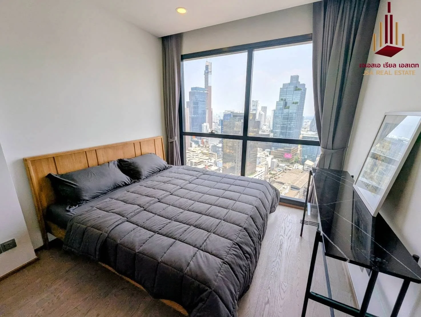 2 Bedroom condo in ASHTON Chula-Silom