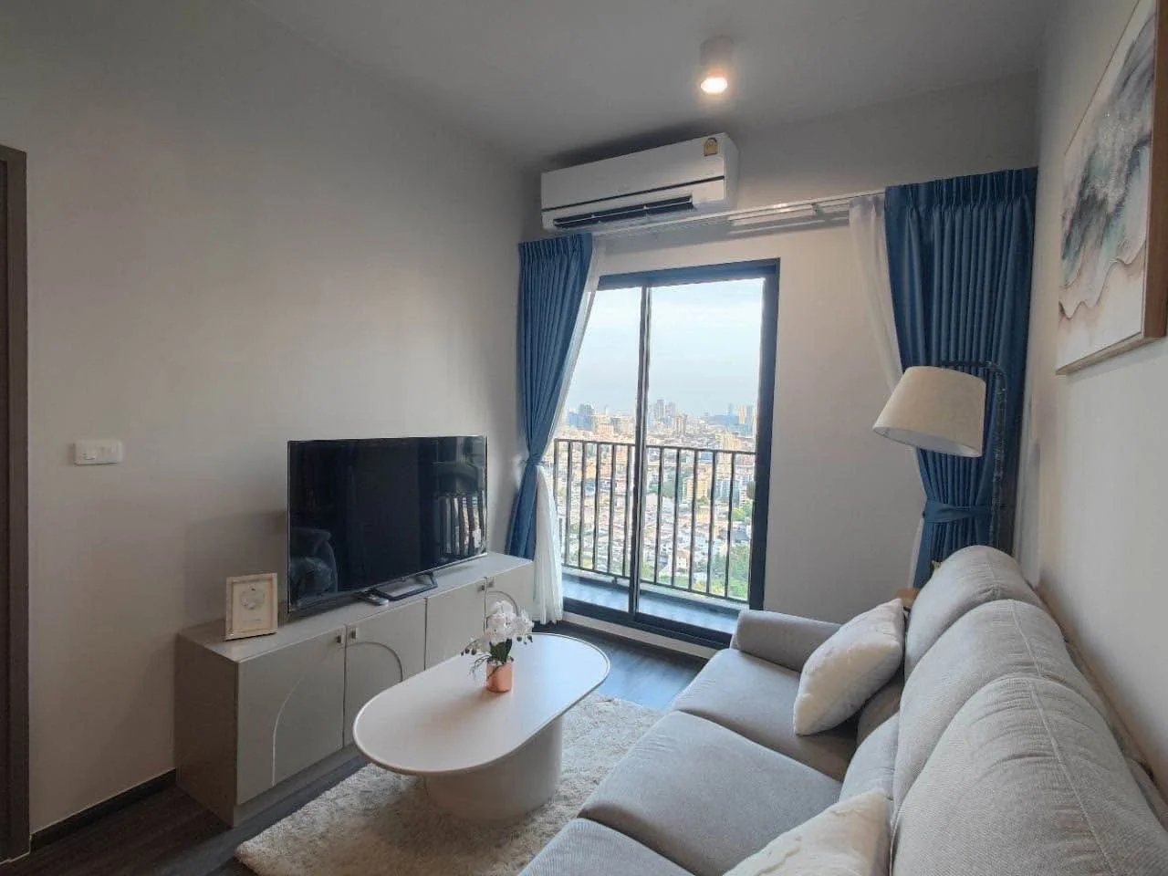 2 Bedroom condo in IDEO Sukhumvit Rama 4