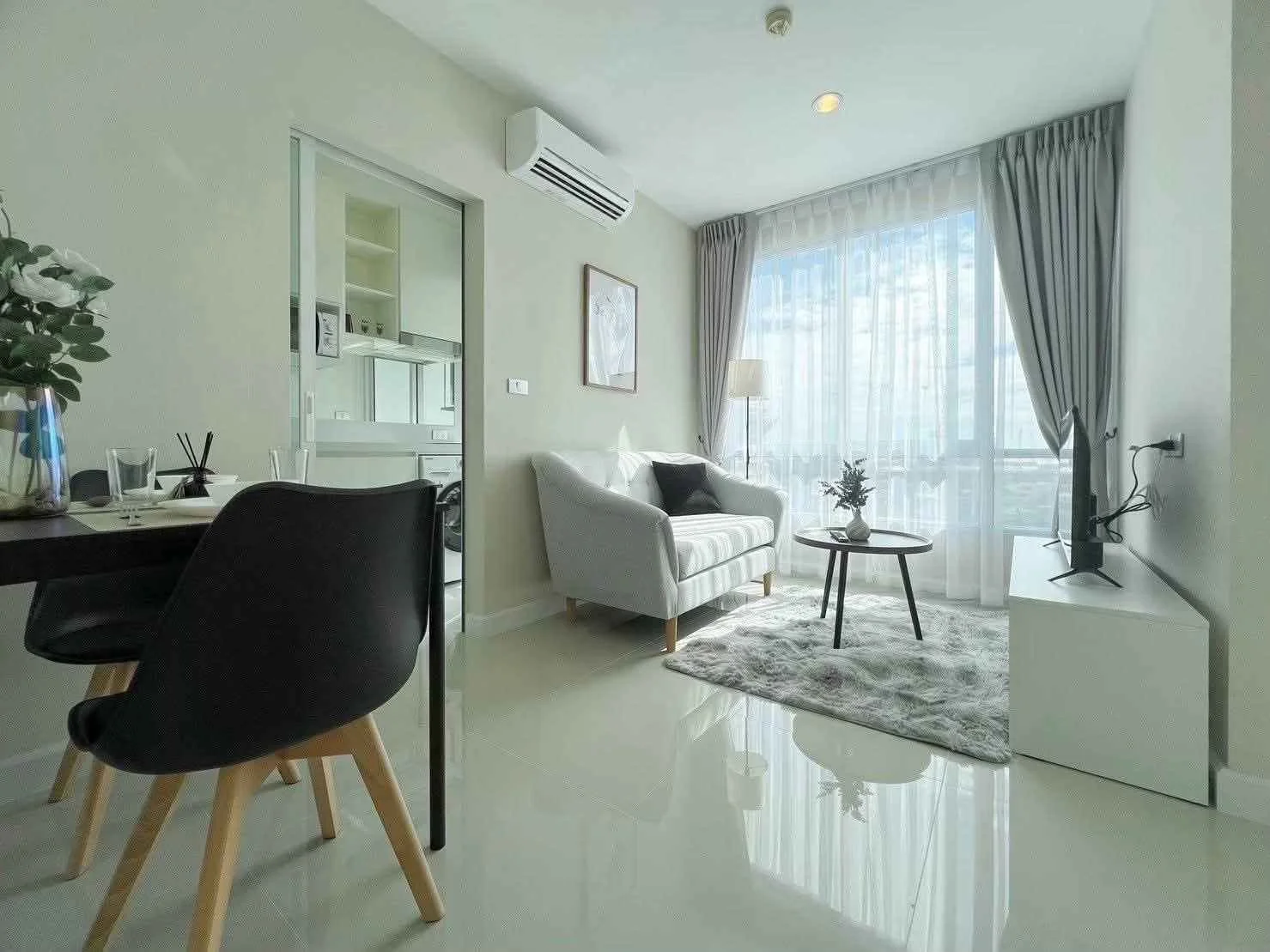 1 Bedroom condo in The Sky Sukhumvit