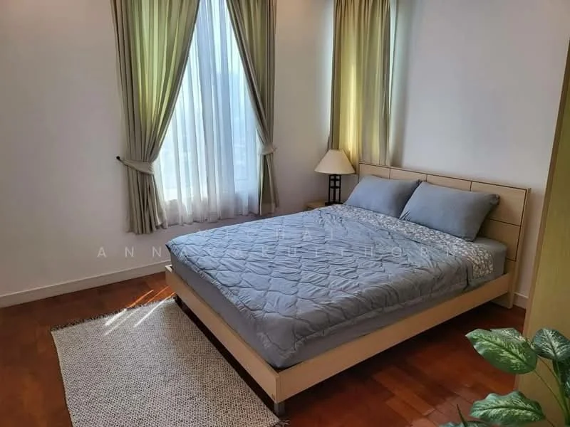 2 Bedroom condo in Baan Siri 24