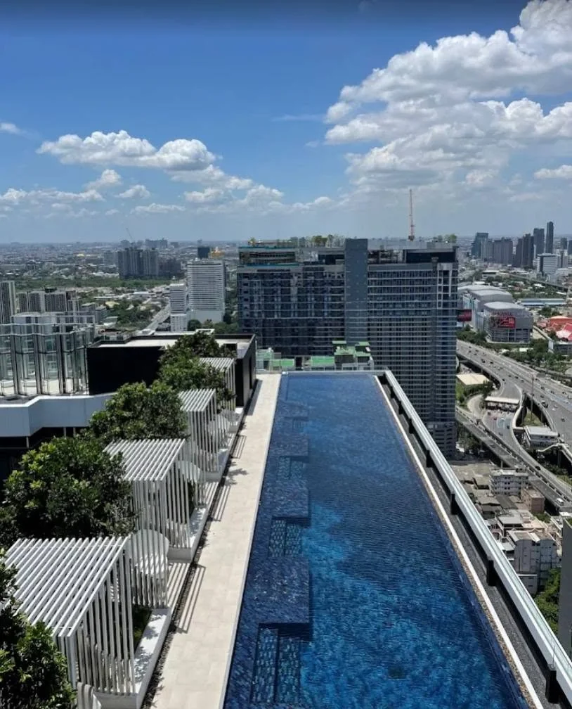 1 Bedroom condo in Life Asoke-Rama 9
