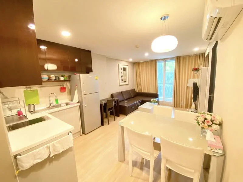 2 Bedroom condo in The Address Pathumwan