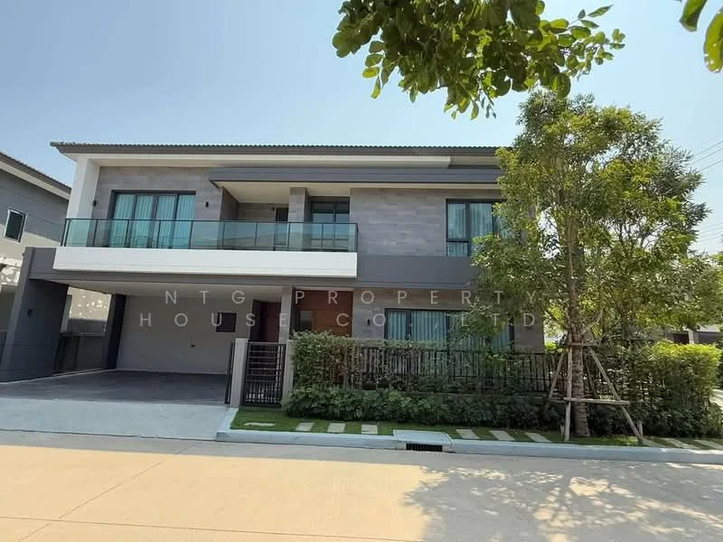 4 Bedroom condo in The City Watcharapol