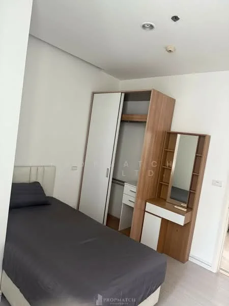 2 Bedroom condo in TC Green Rama 9