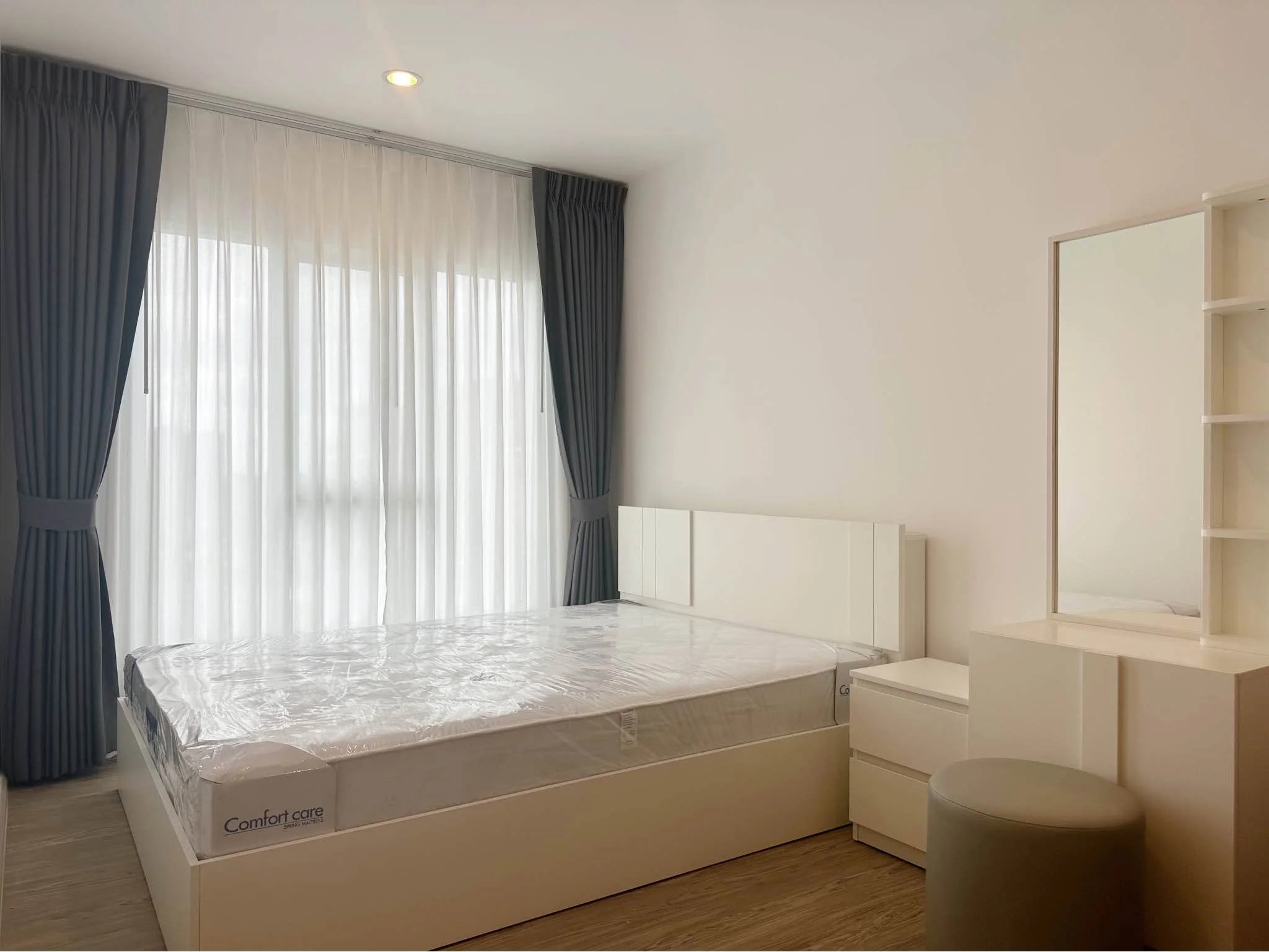 Studio condo in Regent Home Bangna