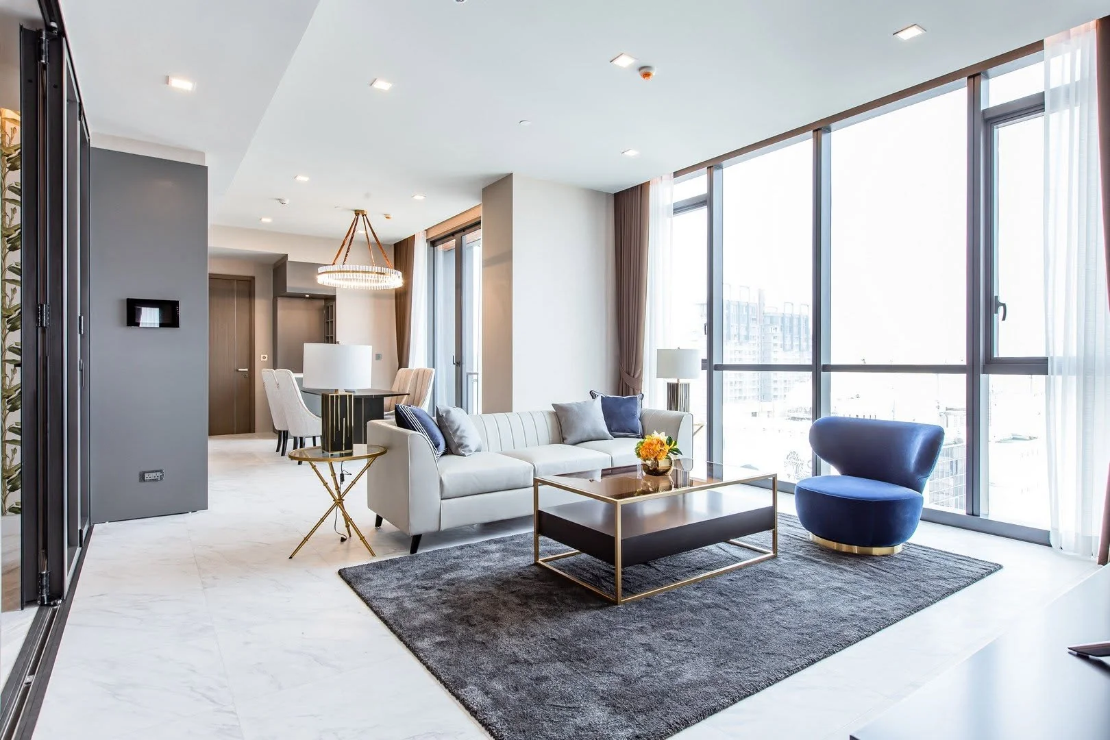 2 Bedroom condo in The Monument Thonglor