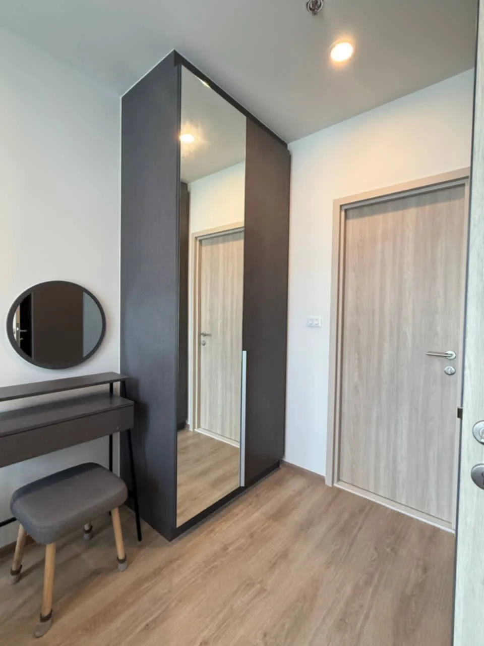 1 Bedroom condo in Nue District R9