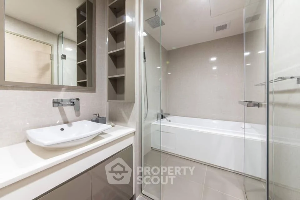 1 Bedroom condo in Liv @ 49
