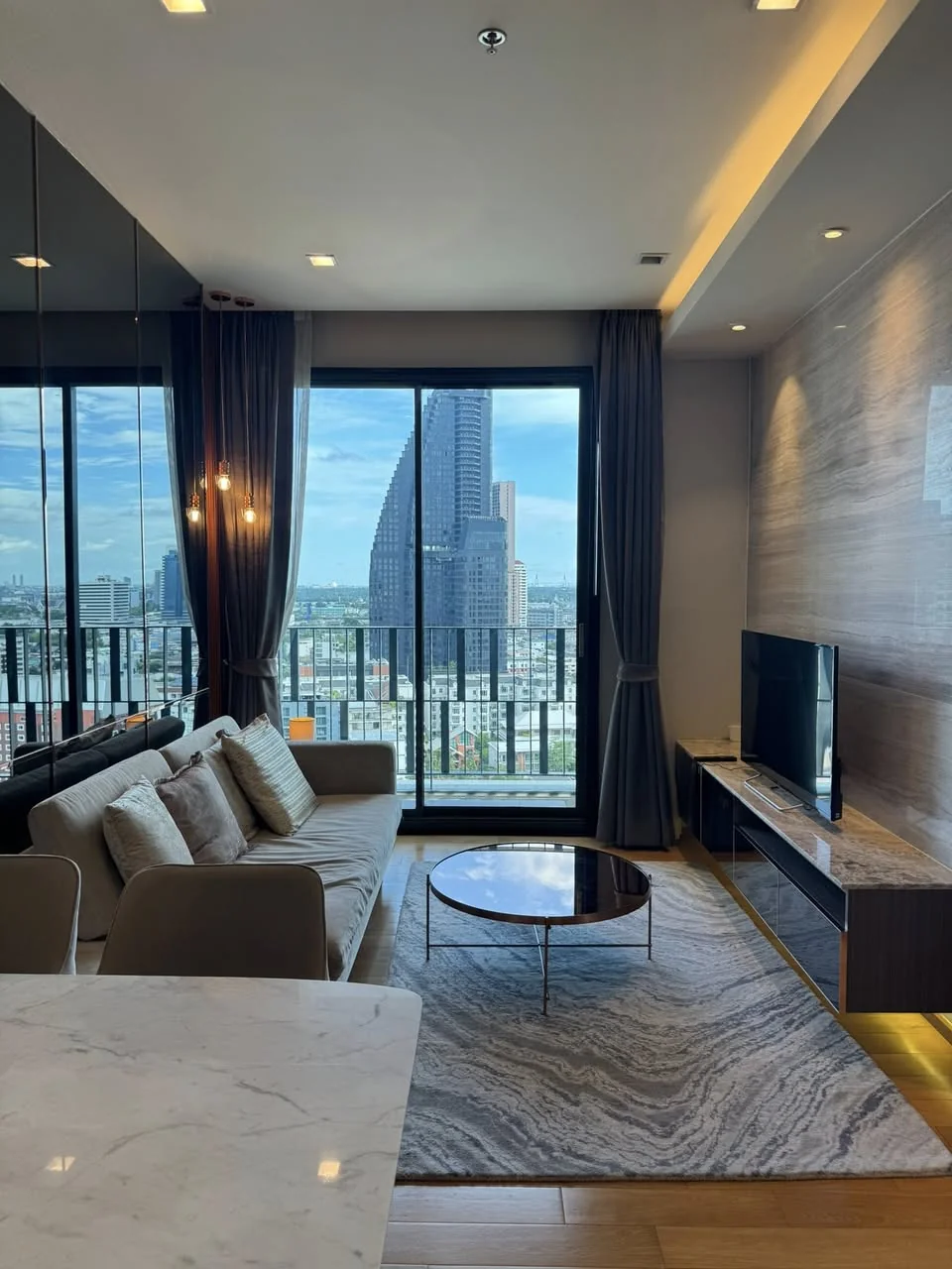 1 Bedroom condo in Keyne by Sansiri