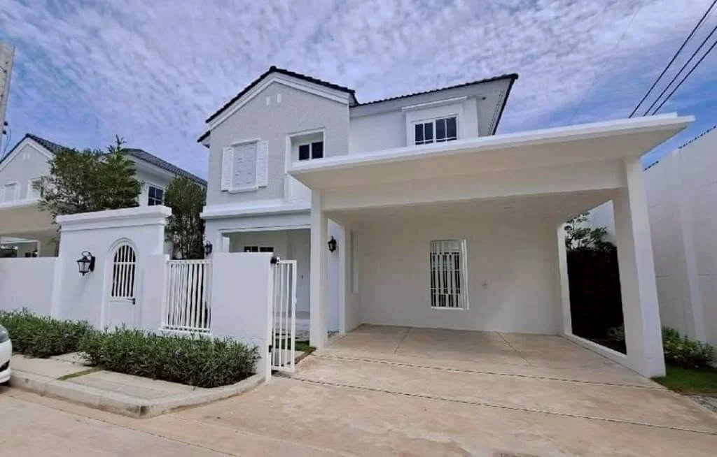 3 Bedroom condo in Chaiyapruek Bangna Km 15