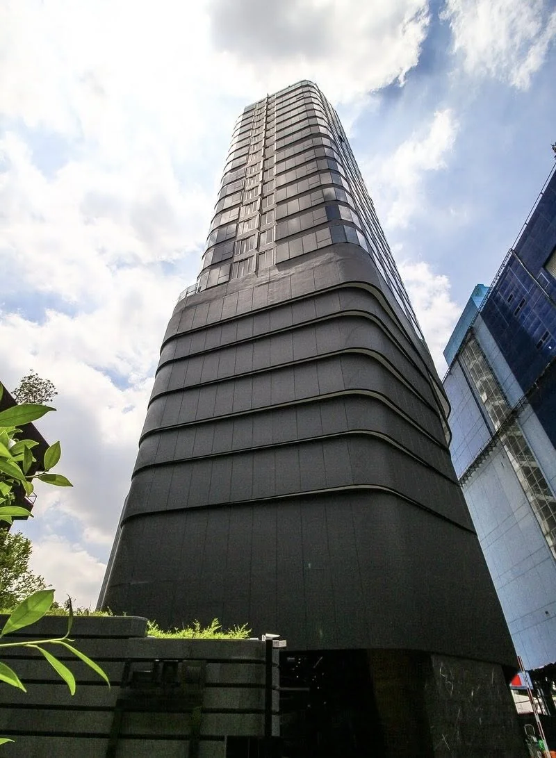 1 Bedroom condo in IDEO Q Victory