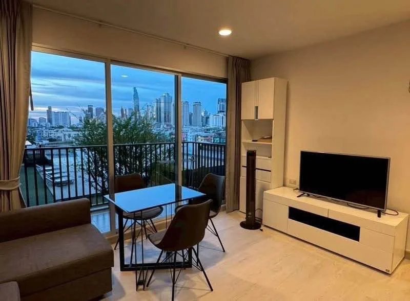2 Bedroom condo in Fuse Chan-Sathorn